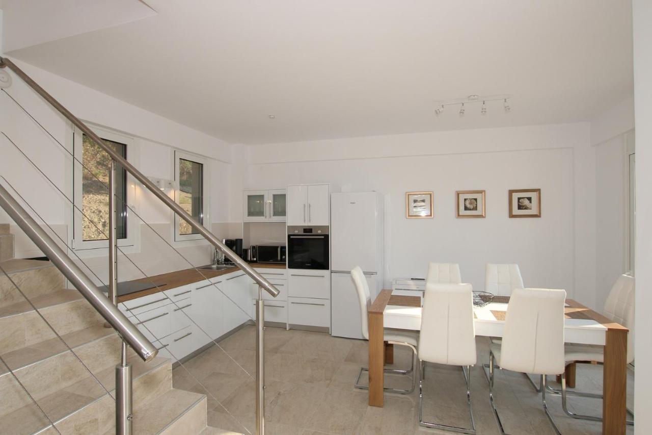 Sunset Sea View Villa 8 Afión 外观 照片